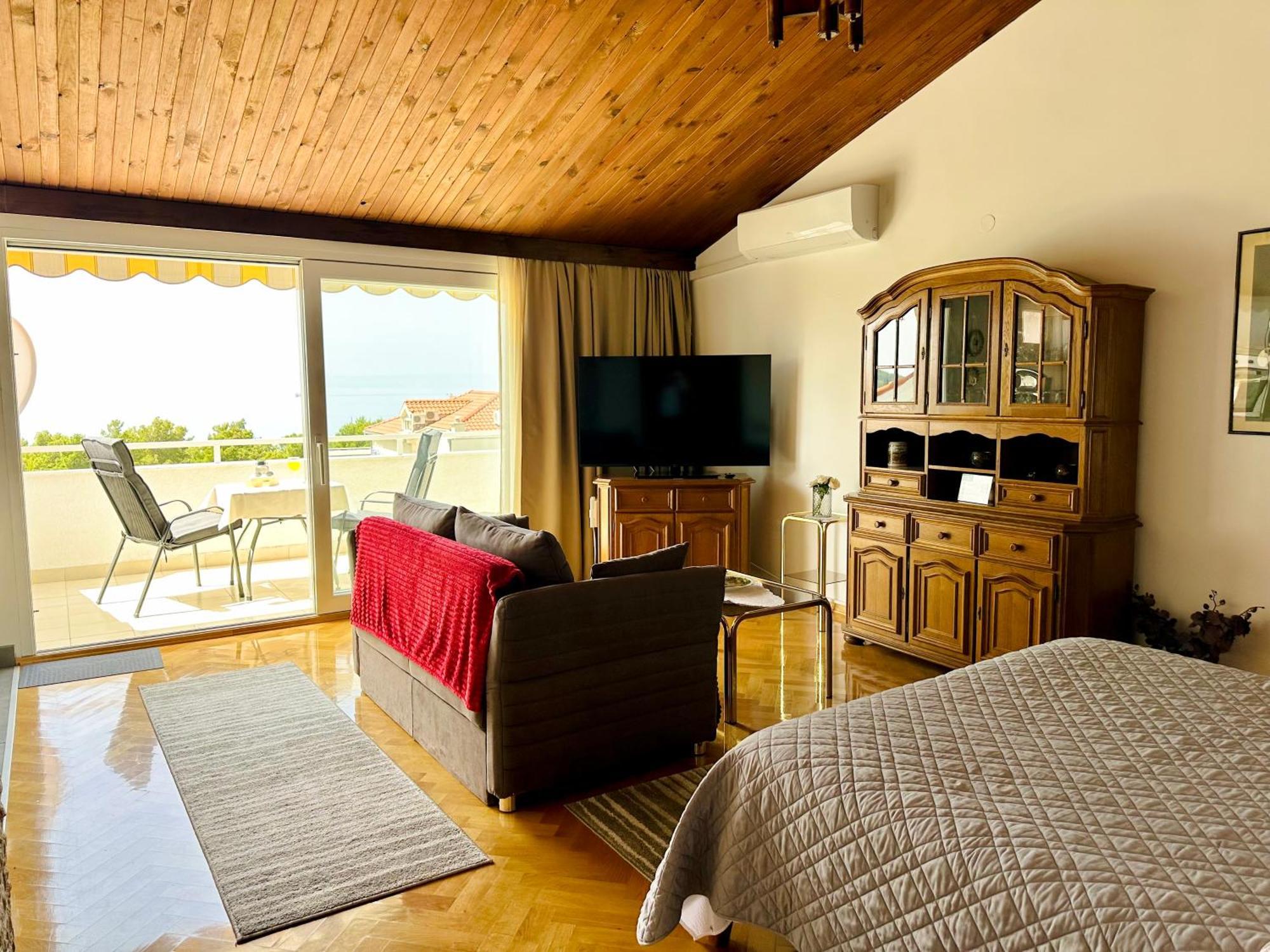 מאקרסקה Penthouse Studio With Sea View מראה חיצוני תמונה
